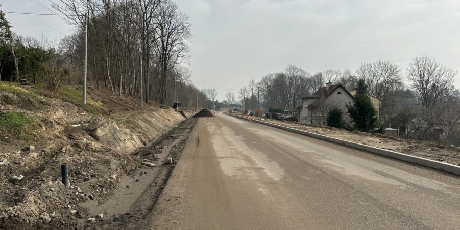 2024 02 27 km 246+000 ul. Bytomska strona prawa