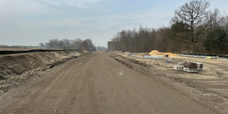 2024 02 27 km 248+900 las Boniowski parking