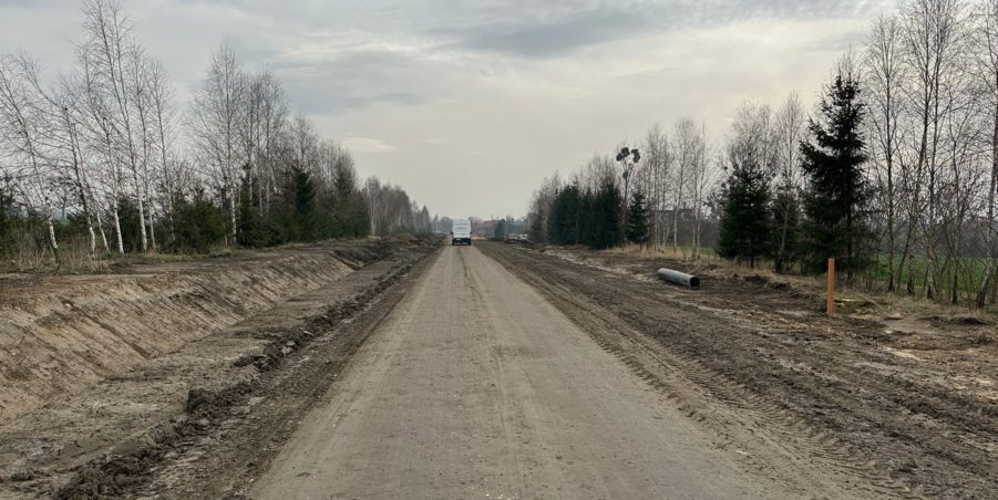 2024 02 27 km 252+500 pola strona prawa