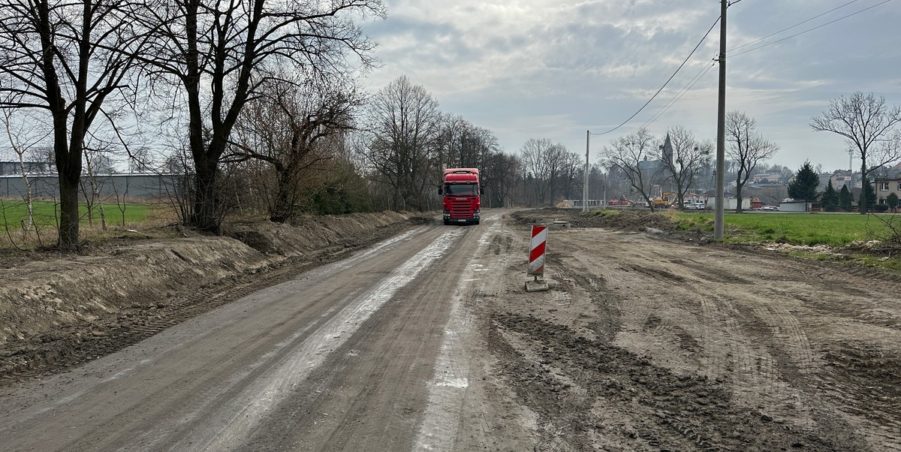 2024 03 05 km 252+950 ul. Robotnicza strona prawa