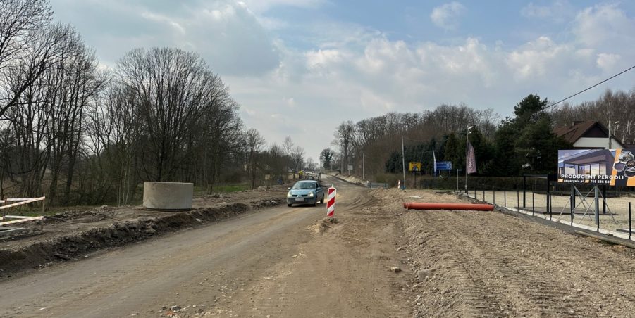 2024 03 12 km 246+400 ul. Wiejska strona lewa