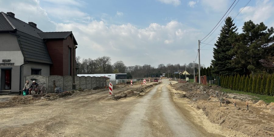 2024 03 12 km 246+550 ul. Wiejska strona lewa.JPG