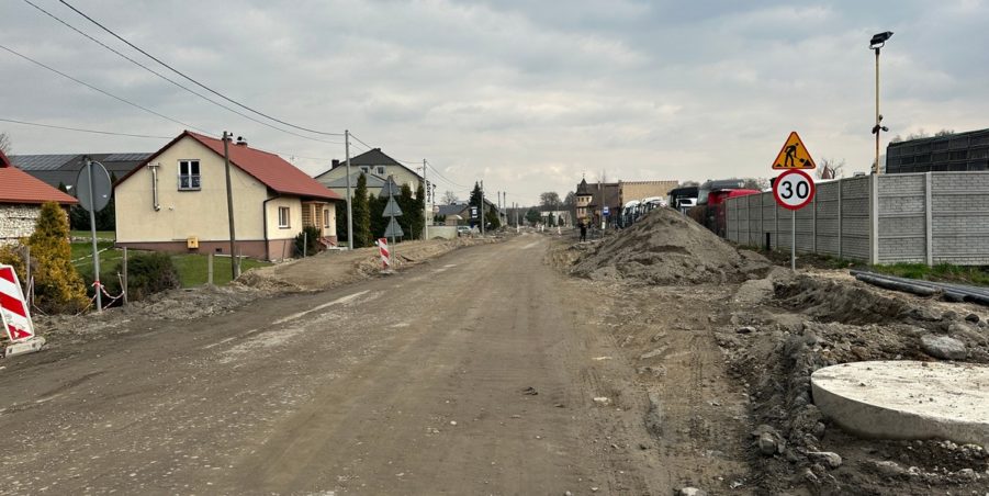 2024 03 12 km 247+700 Karchowice ulica Polna