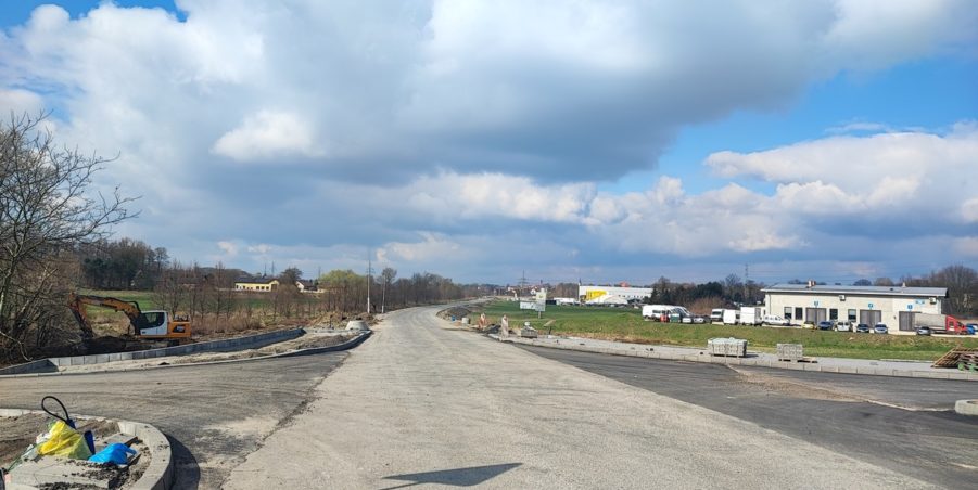 2024 03 19 km 245+600 droga wzdłuż rzeki Drama