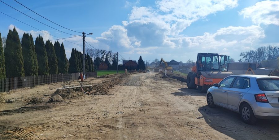 2024 03 19 km 246+400 ul. Wiejska strona prawa