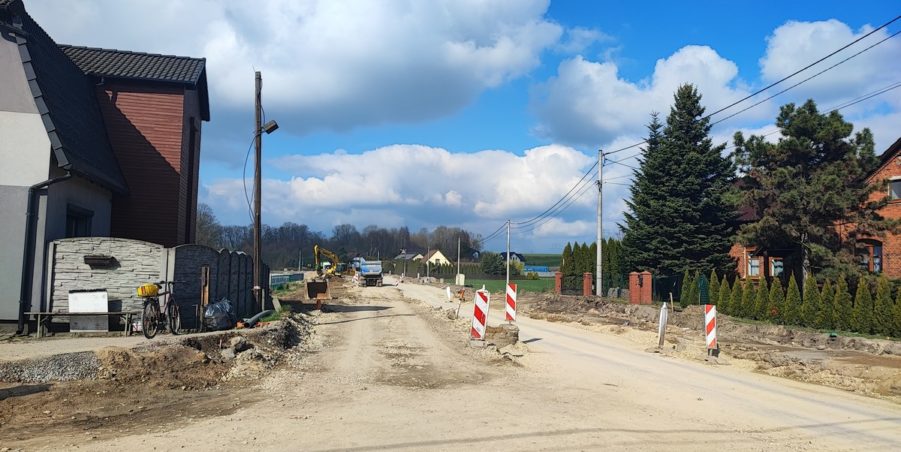 2024 03 19 km 246+550 ul. Wiejska strona lewa