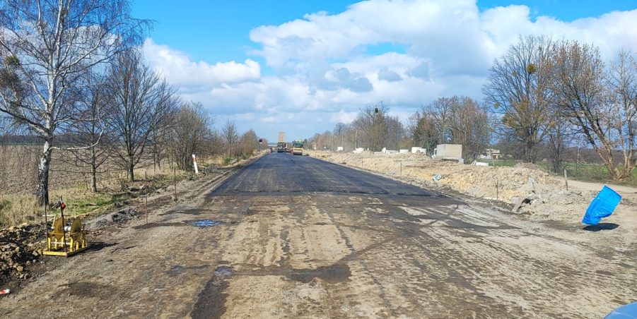 2024 03 19 km 251+200 ul. Konary przystanek