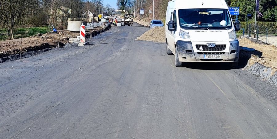 2024 03 26 km 246+400 ul. Wiejska strona lewa