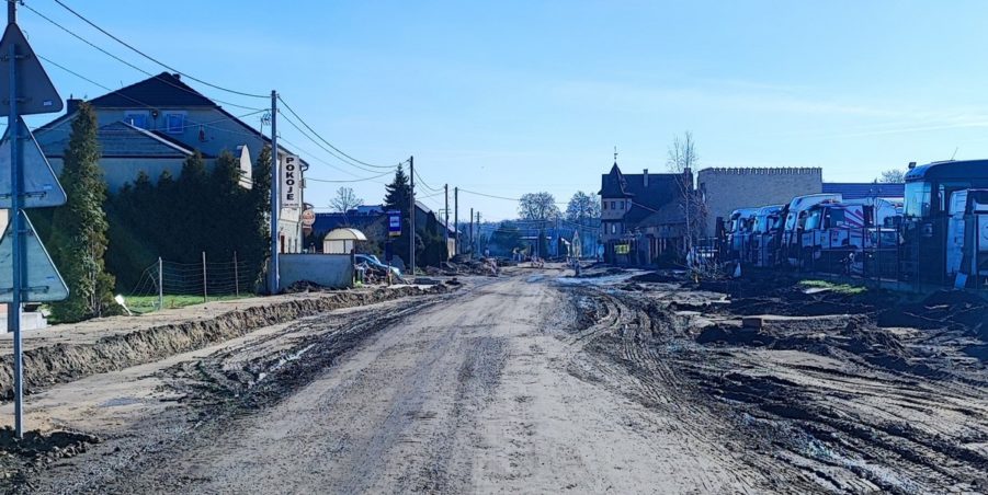 2024 03 26 km 247+700 Karchowice ulica Polna