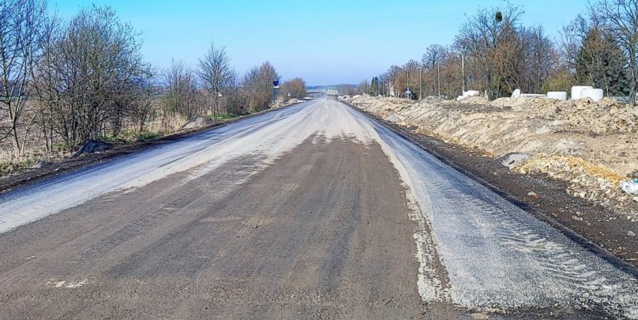 2024 03 26 km 251+200 ul. Konary przystanek