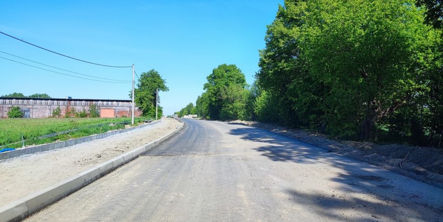2024 04 30 km 252+950 ul. Robotnicza strona lewa