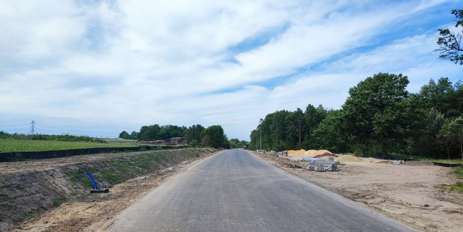 2024 05 17 km 248+900 las Boniowski parking