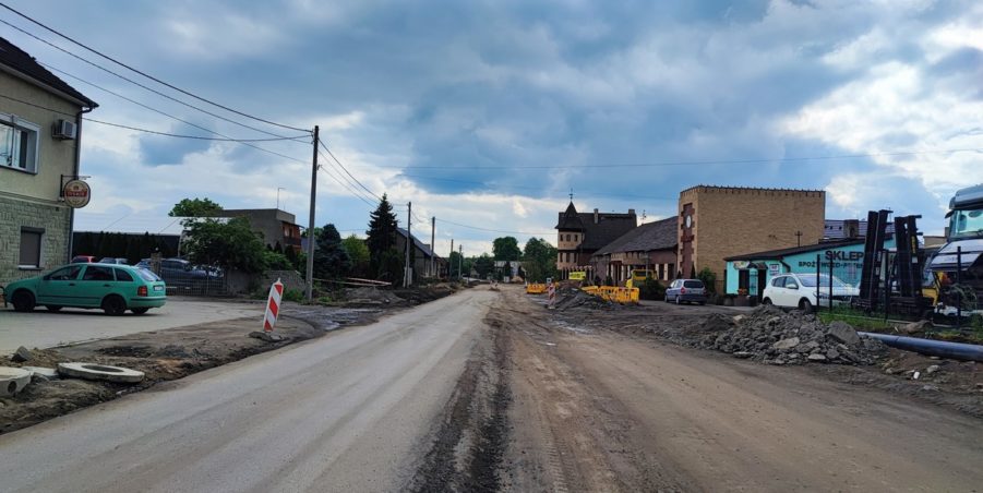 2024 05 23 km 247+700 Karchowice ulica Polna