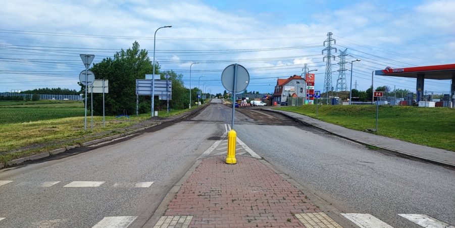 2024 05 23 km 255+900 rondo Wieszowa strona lewa