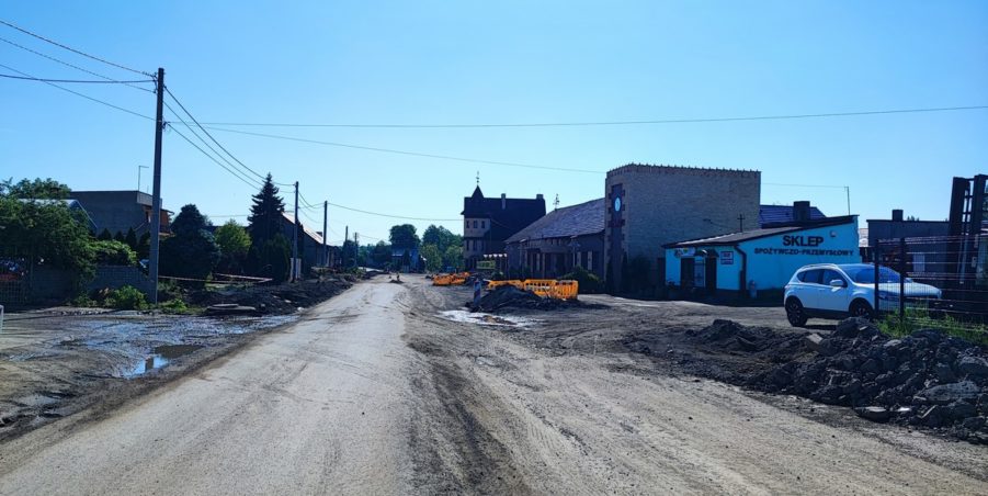 2024 05 27 km 247+700 Karchowice ulica Polna