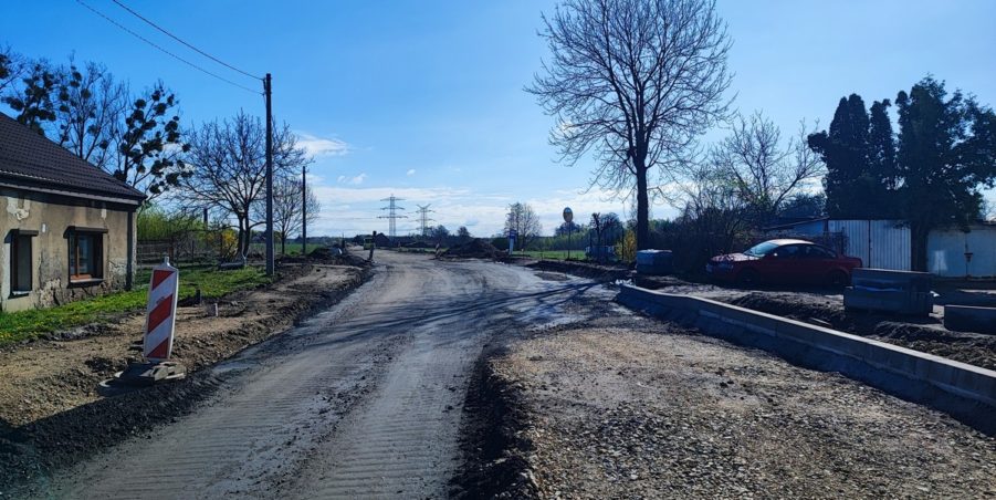 km 246+550 ul. Wiejska strona prawa