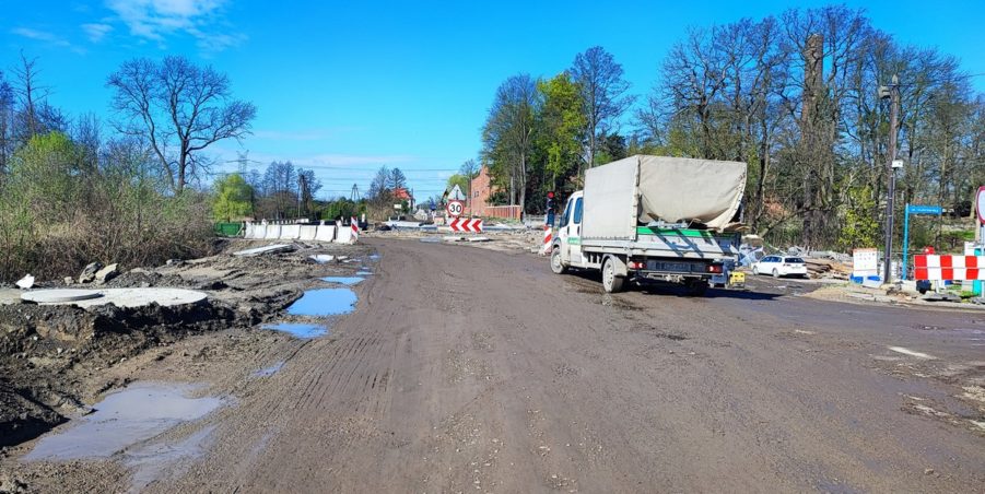 km 247+700 most MD 01 nad ciekiem Łubia