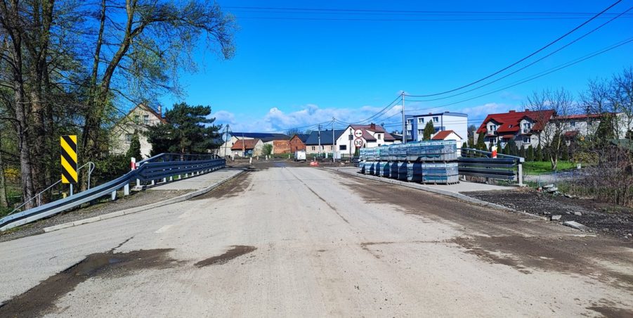 km 248+100 most nad rzeką Drama