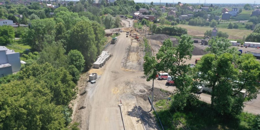 38. 253+100 Wieszowa ul Robotnicza zaplecze budowy