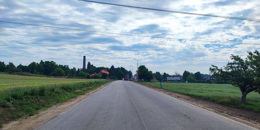 2024 06 07 km 247+200 pola strona prawa