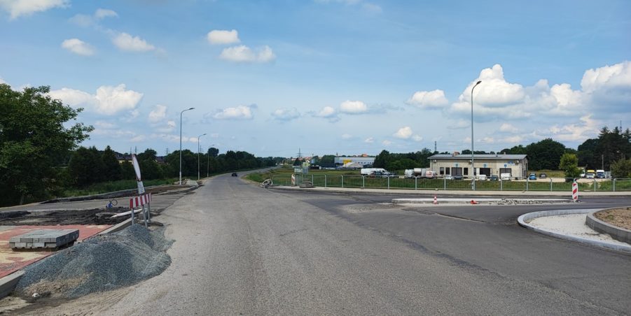 2024 06 14 km 245+600 droga wzdłuż rzeki Drama