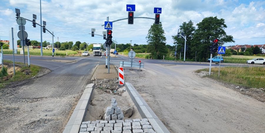 2024 06 18 km 244+600 skrzyżowanie z ul. Gliwicką strona lewa