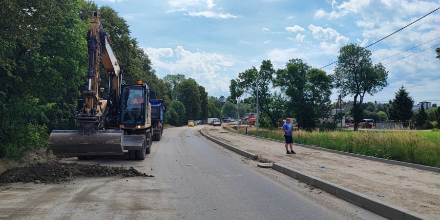 2024 06 18 km 252+950 ul. Robotnicza strona prawa