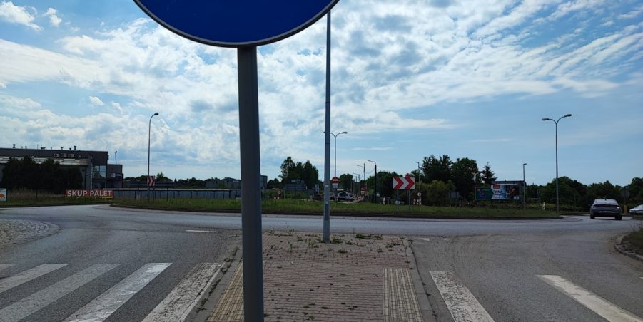 2024 06 18 km 255+900 rondo Wieszowa strona prawa