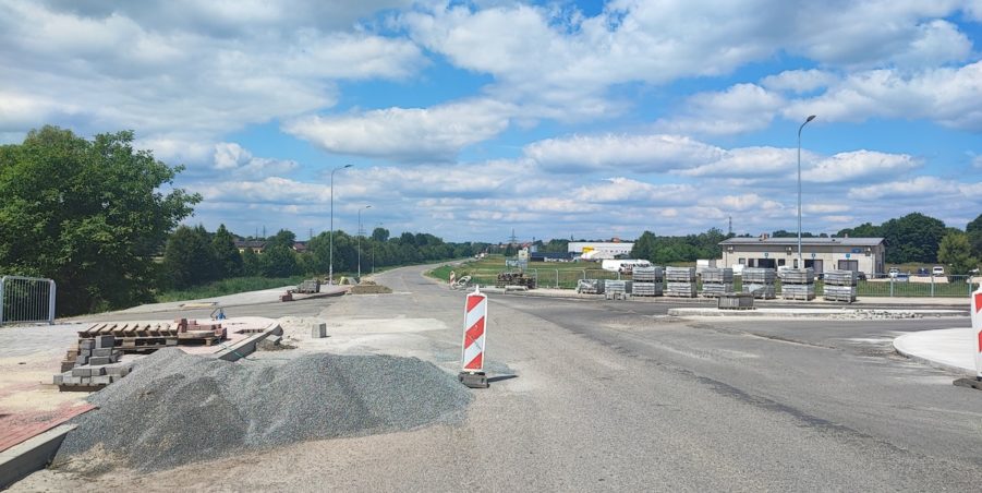 2024 06 24 km 245+600 droga wzdłuż rzeki Drama