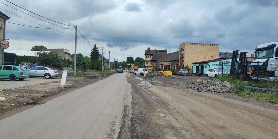 2024 07 03 km 247+700 Karchowice ulica Polna