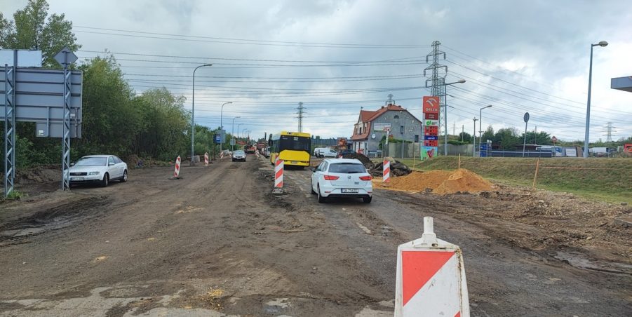 2024 07 03 km 255+900 rondo Wieszowa strona lewa