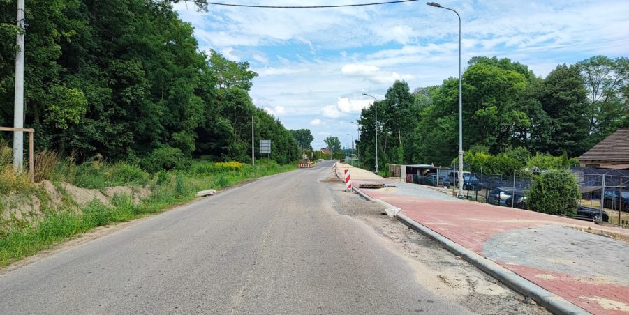 2024 07 11 km 246+000 ul. Bytomska strona prawa