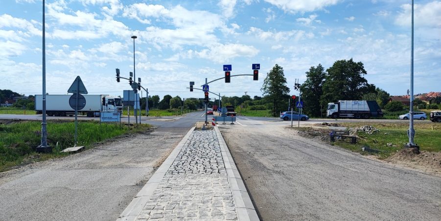 2024 07 31 km 244+600 skrzyżowanie z ul. Gliwicką strona lewa
