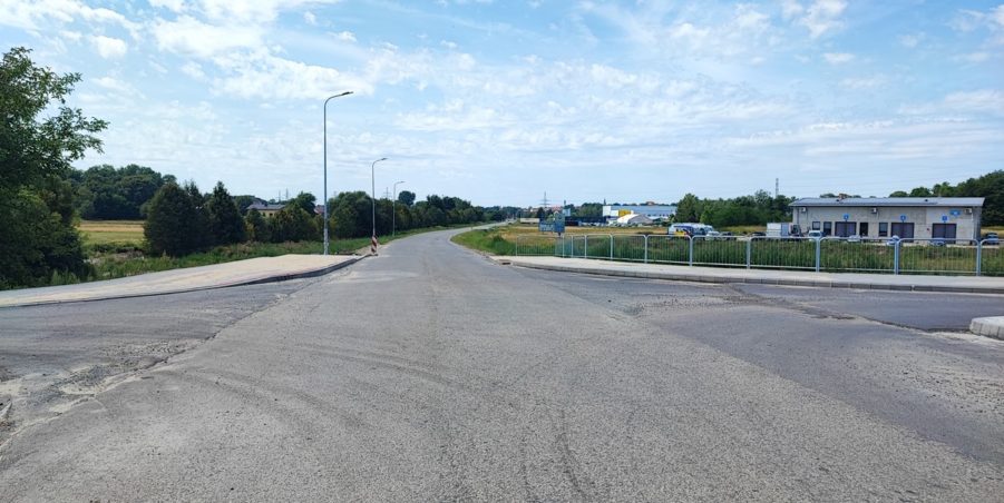 2024 07 31 km 245+600 droga wzdłuż rzeki Drama