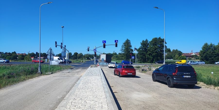 2024 08 14 km 244+600 skrzyżowanie z ul. Gliwicką strona lewa