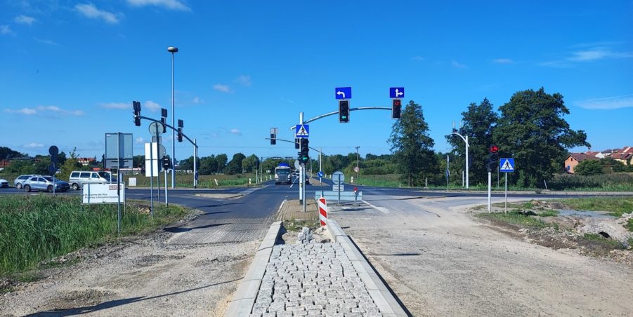 2024 08 20 km 244+600 skrzyżowanie z ul. Gliwicką strona lewa