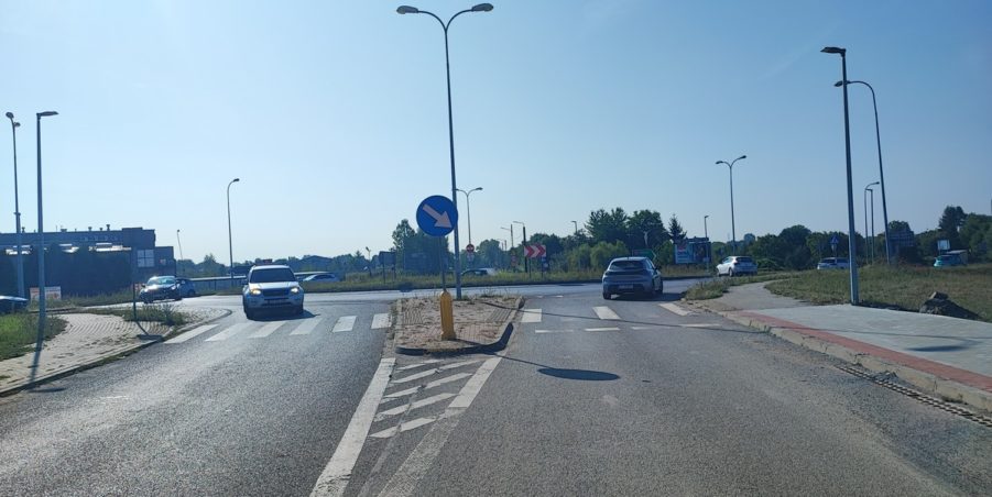 2024 08 29 km 255+900 rondo Wieszowa strona prawa