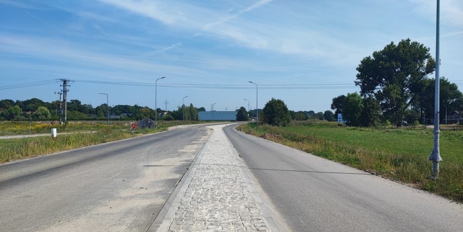 2024 09 03 km 244+600 skrzyżowanie z ul. Gliwicką strona prawa