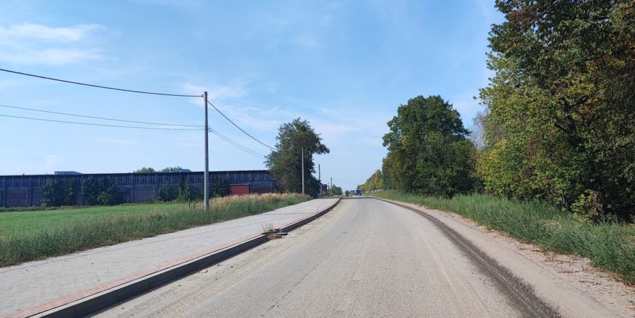 2024 09 03 km 252+950 ul. Robotnicza strona lewa