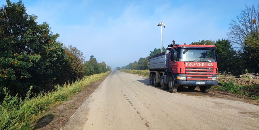 2024 09 11 km 251+200 ul. Konary przystanek
