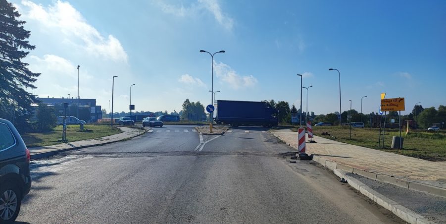 2024 09 11 km 255+900 rondo Wieszowa strona prawa