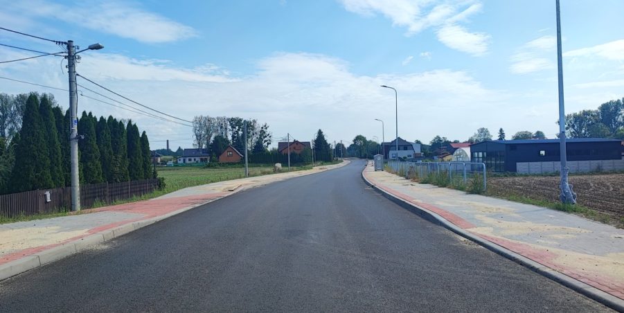 2024 09 19 km 246+400 ul. Wiejska strona prawa