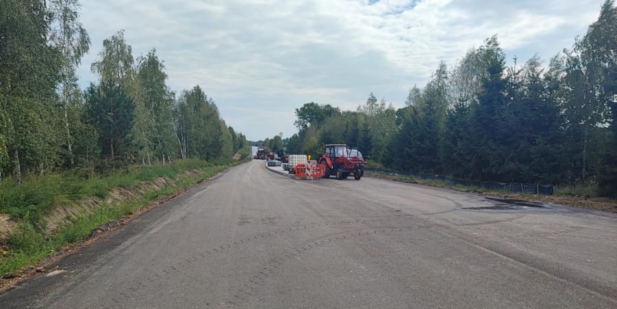 2024 09 19 km 252+000 pola strona prawa