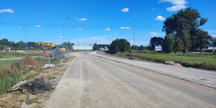 2024 09 25 km 244+600 skrzyżowanie z ul. Gliwicką strona prawa