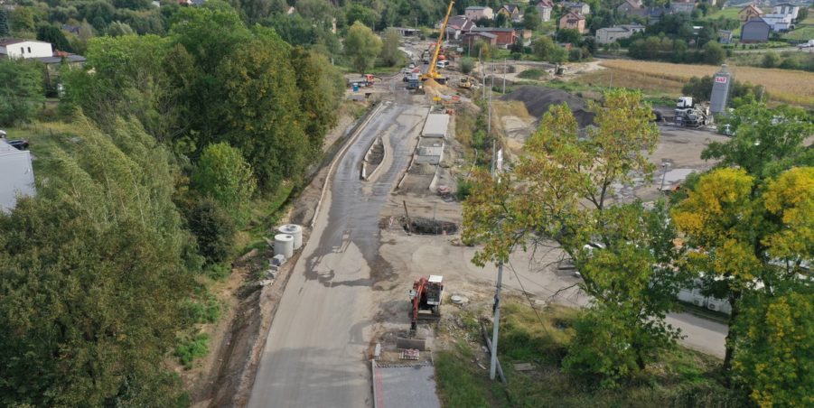 38. 253+100 Wieszowa ul Robotnicza zaplecze budowy
