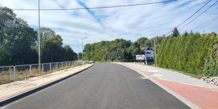 2024 10 01 km 246+400 ul. Wiejska strona lewa