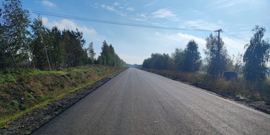 2024 10 07 km 252+500 pola strona prawa