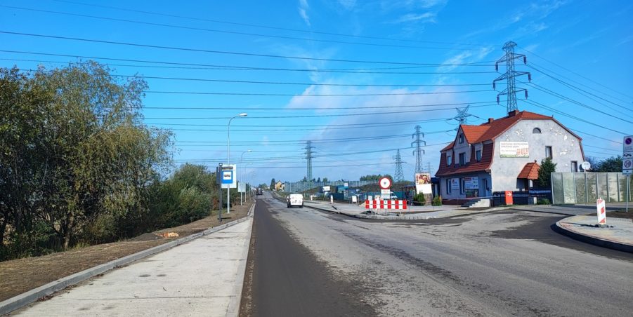 2024 10 07 km 255+900 rondo Wieszowa strona lewa