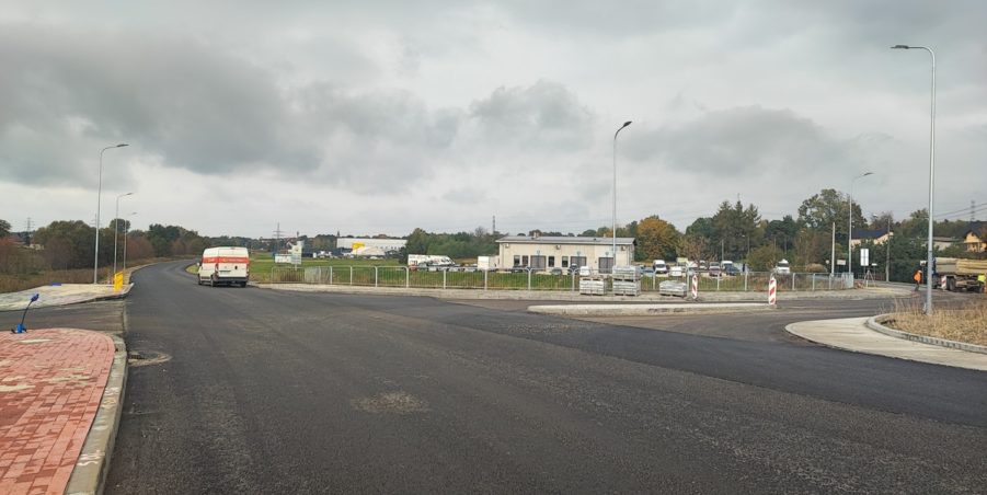 2024 10 15 km 245+600 droga wzdłuż rzeki Drama