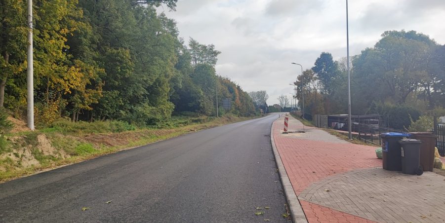 2024 10 15 km 246+000 ul. Bytomska strona prawa